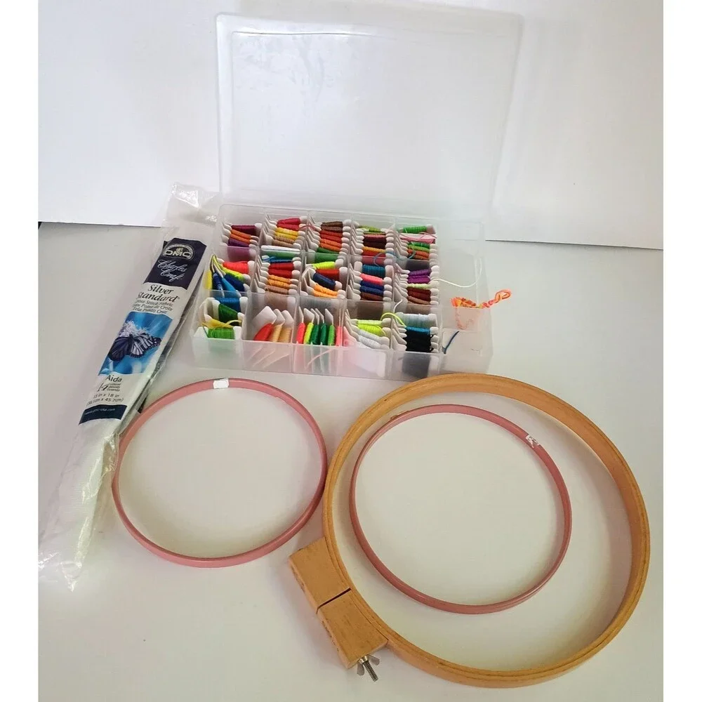 Embroidery Lot 99 Bobbins Floss in Case+ 3 Hoops + X Stitch Fabric 15x18